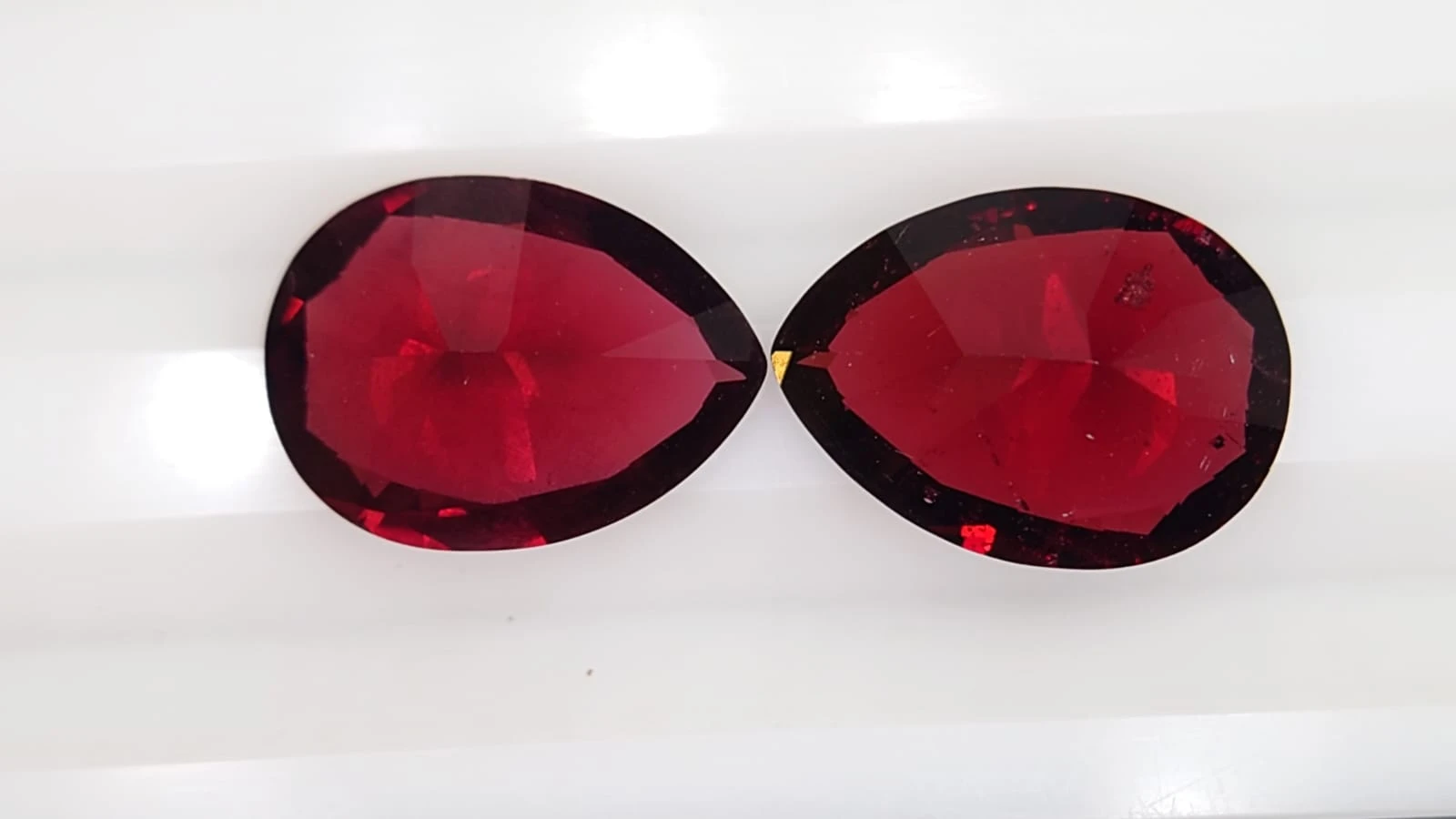 12.63ct Natural Malaya Garnet Earring Pair Pear cut from Tanzania — view 5